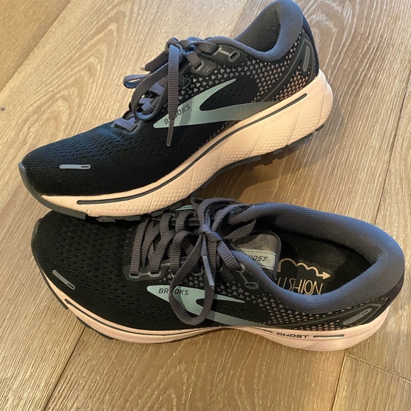 Brooks Ghost 14 Running Shoe. Sz 6 1/2. - Picture 2 of 6